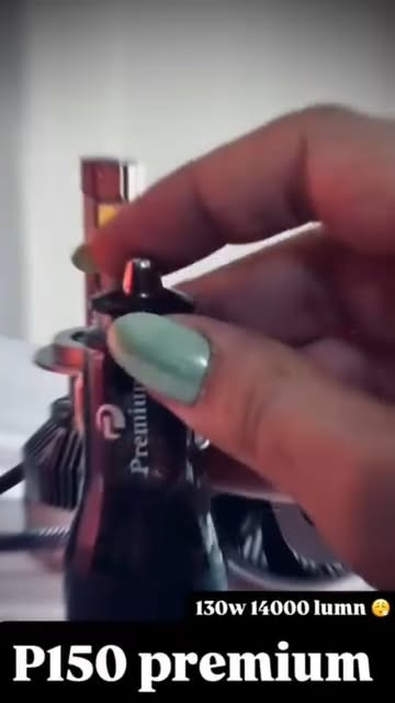 هدلایت لامپ خودرو پرمیوم مدلp150